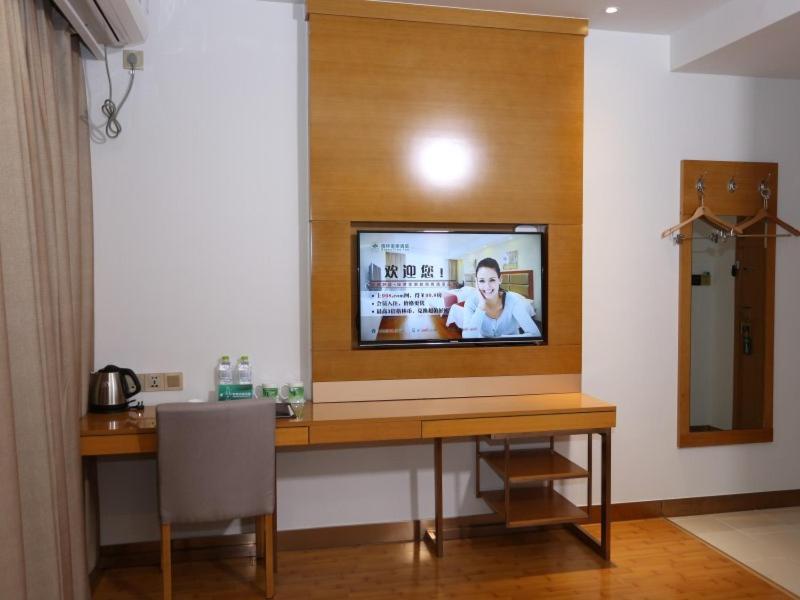 Greentree Inn Macheng Cultural Town Business Hotel Экстерьер фото