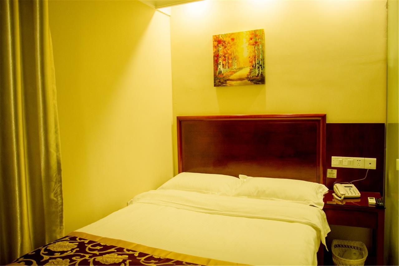 Greentree Inn Macheng Cultural Town Business Hotel Экстерьер фото
