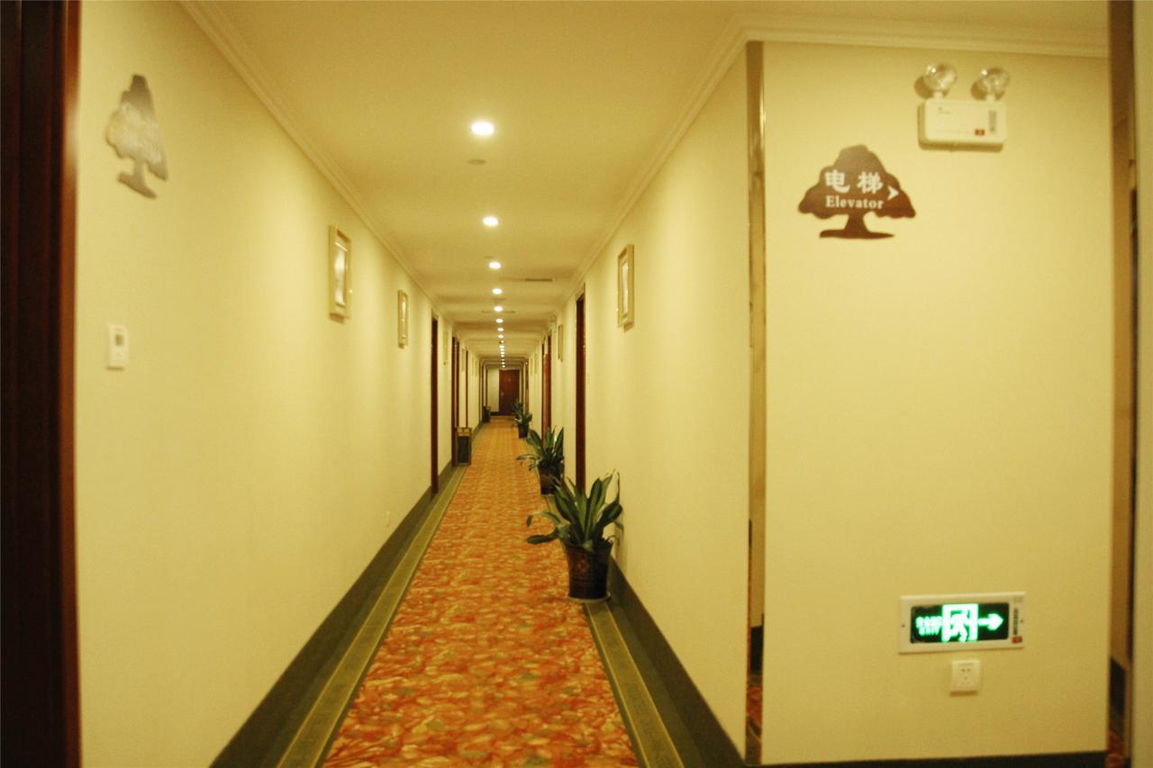 Greentree Inn Macheng Cultural Town Business Hotel Экстерьер фото